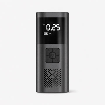 Booster Batterie 4-en-1 — Pinces + Pompe à Pneu